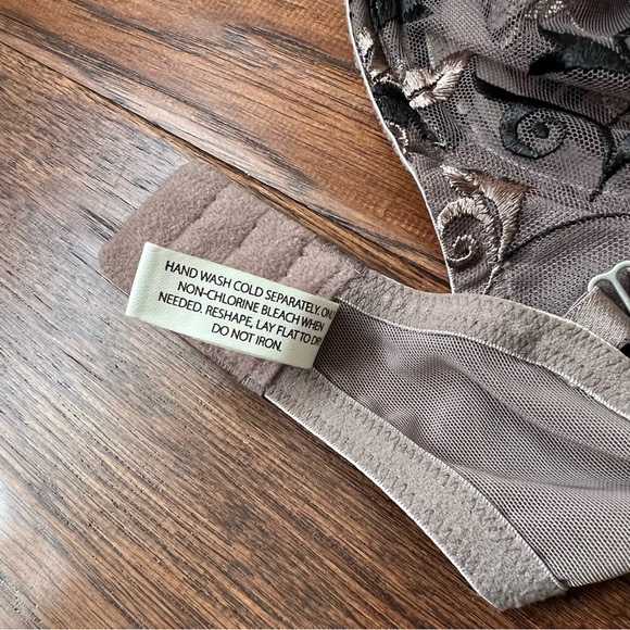 Soma Sensuous Lace Unlined Balconette Bra - Picture 5 of 10